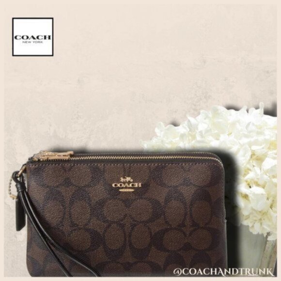 Coach Handbags - NWT COACH DOUBLE Corner Zip Wristlet In Signature "C" Dark Brown Gold Accents